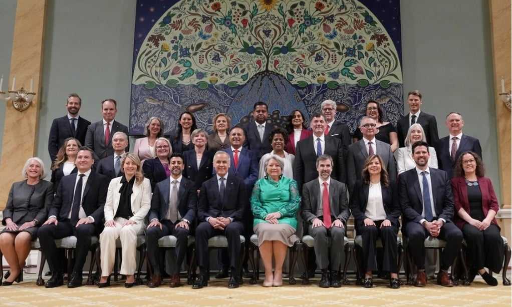 Carney Leads New Canadian Cabinet in Inauguration